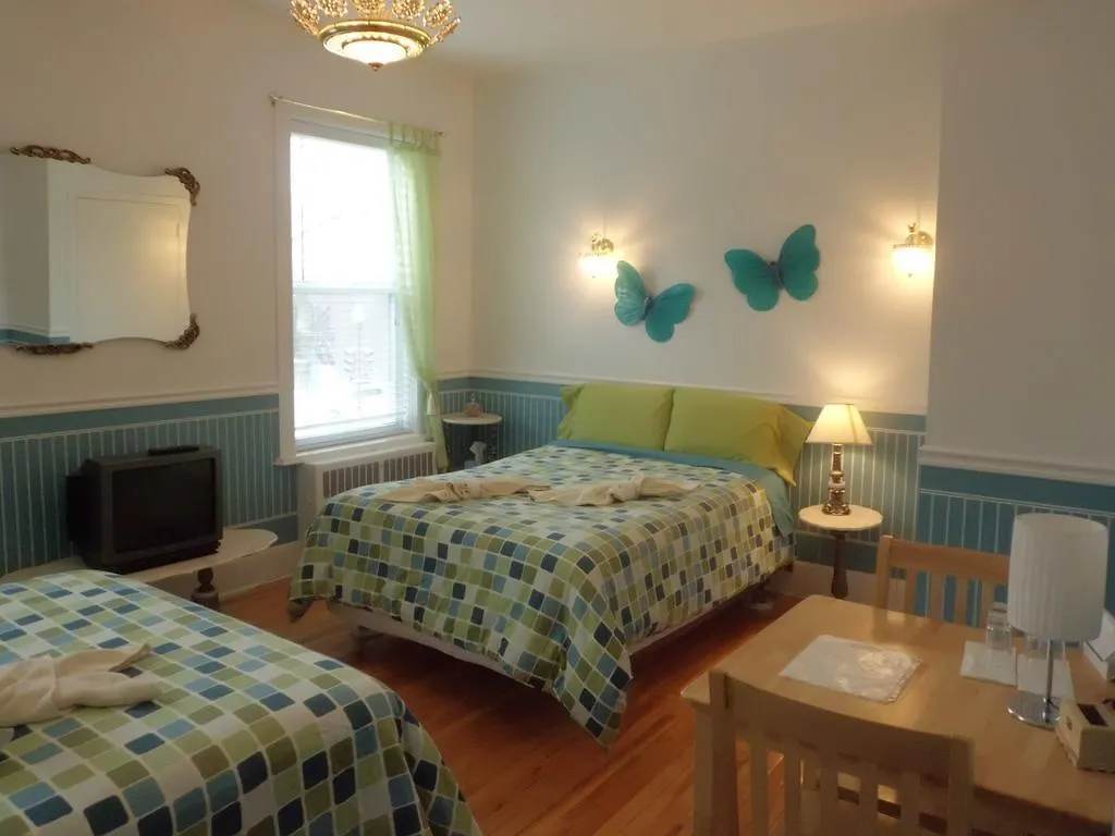 Bed and Breakfast Couette&Café  à Ville de Québec 2*,  Canada