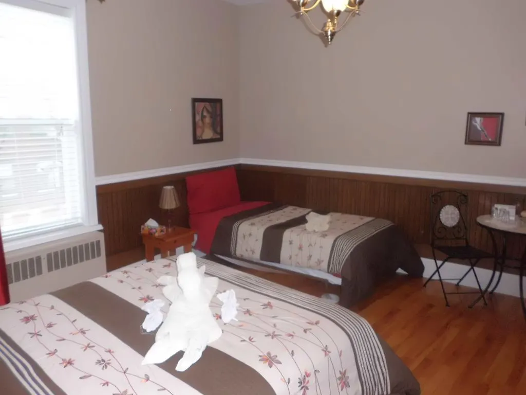Bed and Breakfast Couette&Café  à Ville de Québec 2*,